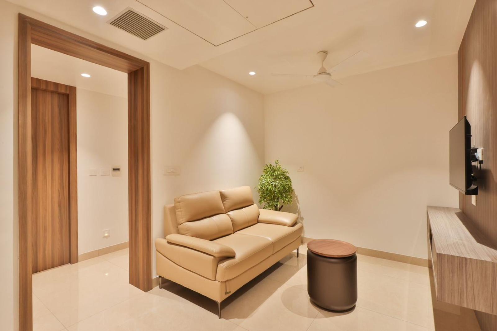 ホテル Kongu Residency Karūr エクステリア 写真