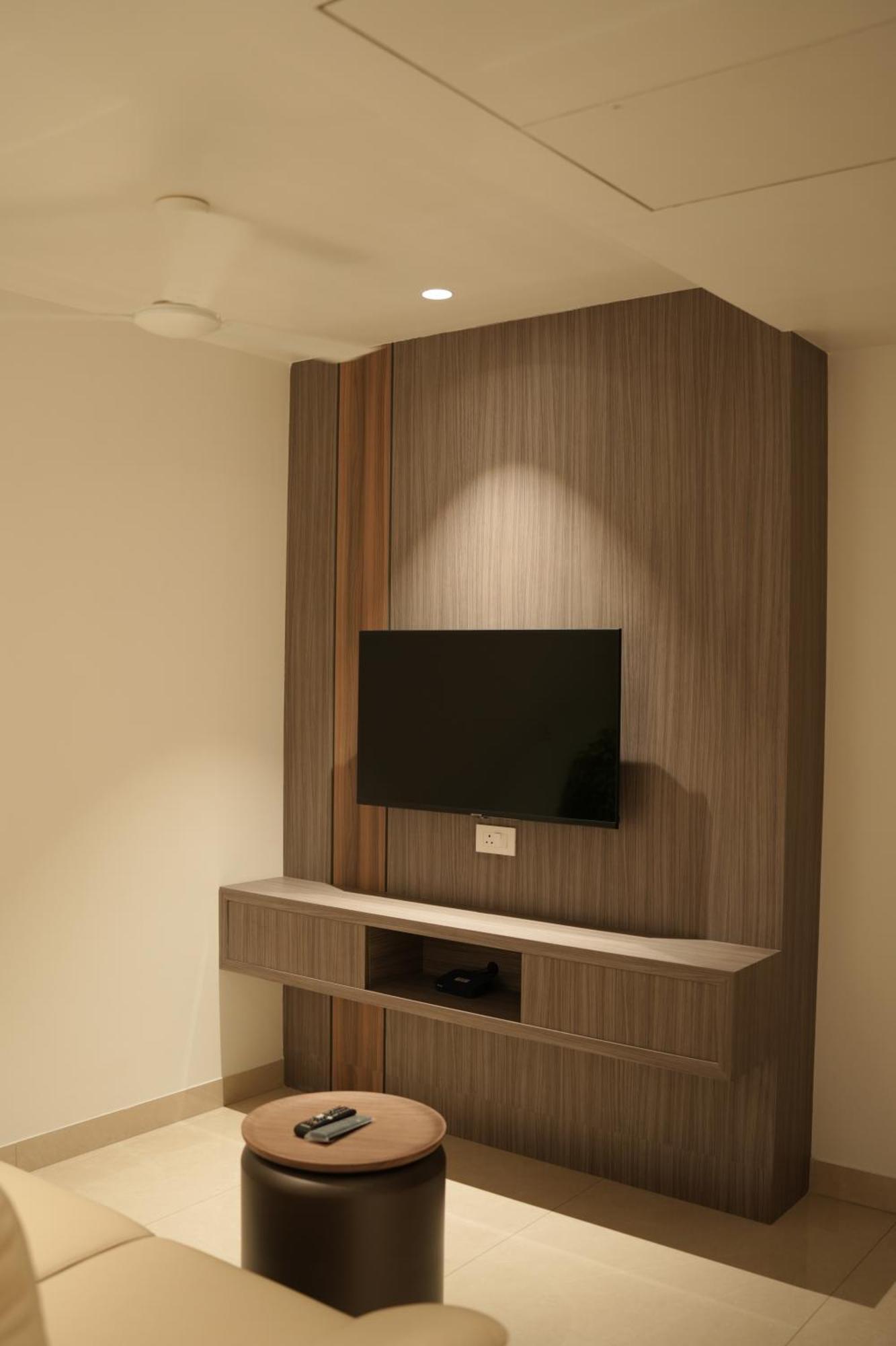ホテル Kongu Residency Karūr エクステリア 写真